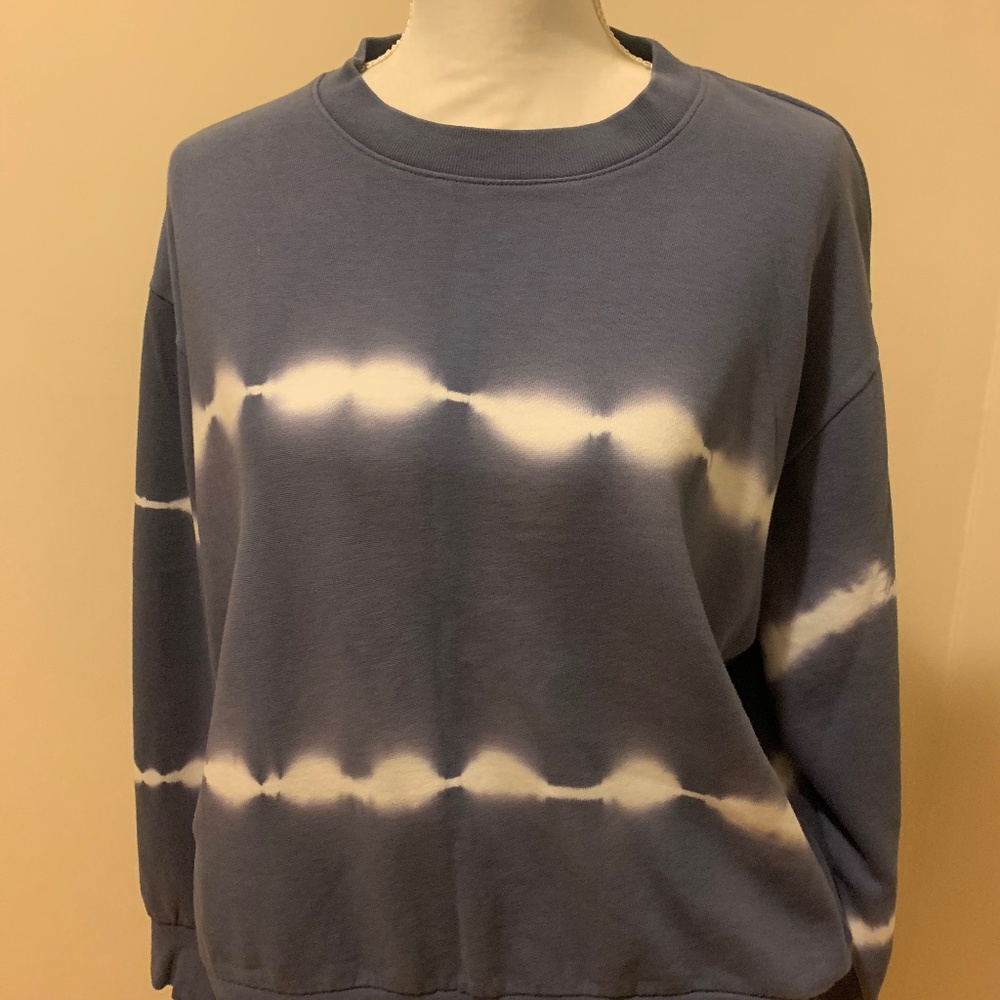 GAP sweatshirt